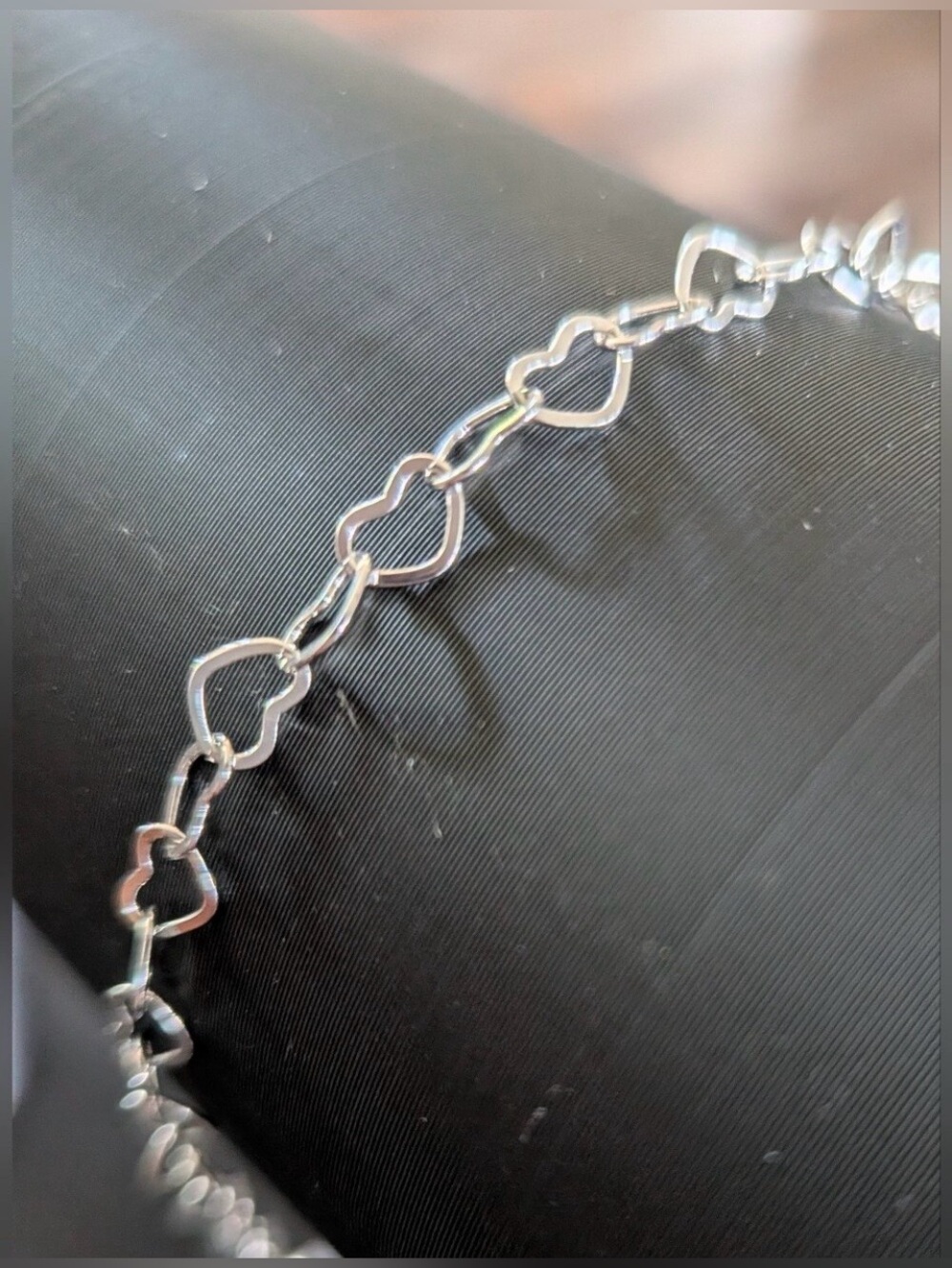 Classic Silver Heart
Chain Bracelet - Silver